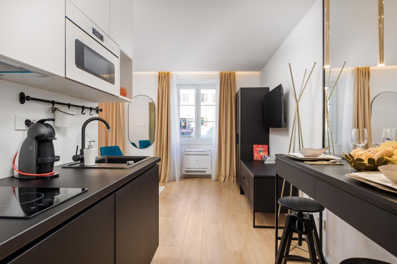 Sweet Nest Korzo Apartment Рийека Екстериор снимка